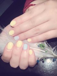 -EMILY艾枚莉美甲美睫·美颜·现磨咖啡