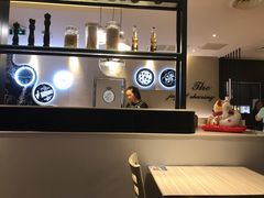 -必胜客(武汉欢乐谷店)