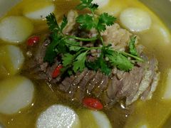 酸汤地参焖牛腩-金陵精菜馆