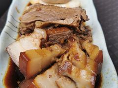 招牌鹅肉拼猪脚饭-潮双喜正宗澄海狮头鹅华利路店