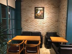 等位区-SEN CASTLE城堡西餐(创意设计中心店)
