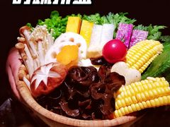 -湊湊火锅·茶憩(恒隆广场店)
