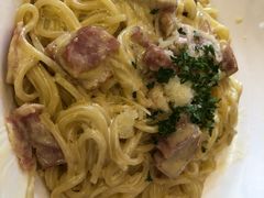 -玛格萝妮比萨屋(四平店)