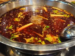 -肖肖酸萝卜鱼火锅(总店)