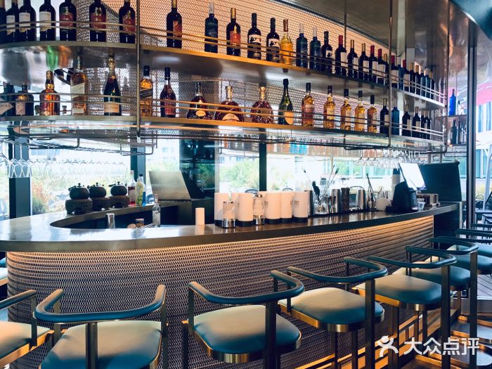 凤凰湘语·海派湘菜(浦东旗舰店)图片