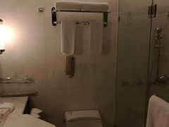 -深圳富苑皇冠假日套房酒店
