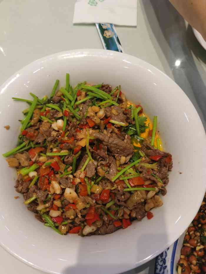 贵人相厨-"之前每次来贵人香厨都是吃的酸汤鱼!我觉得.