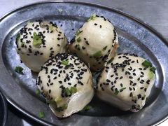 生煎包-老上海食惠裡小籠包生煎包