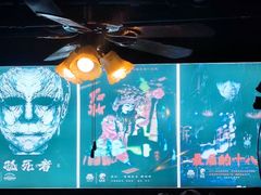 -荒岛实景沉浸密室(江汉路1店)