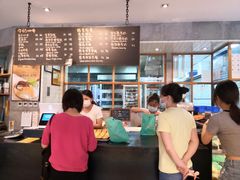 -Dough&Joe团憩(瑞虹天地月亮湾店)