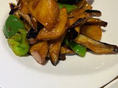 -关东小磨东北菜(上海长风大悦城店)