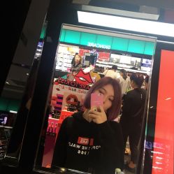 -Godhands美发设计沙龙