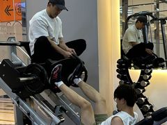 -VLines耀能运动24小时·月付制健身(京广桥店)