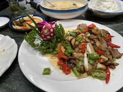 -四方小吃·白族庭院餐厅