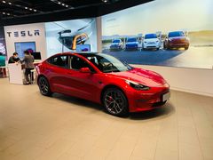 -TESLA 特斯拉(上海太古汇体验店)