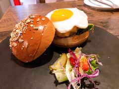 -HIGH FIVE哈福手工汉堡(桂林路店)