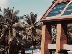 -三亚湾海居铂尔曼度假酒店