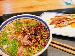 -云阿蛮云南生烫牛肉米线(奉贤路店)