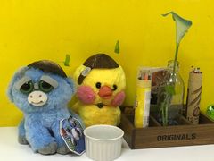 -志龙皇冠吃货椰子铺