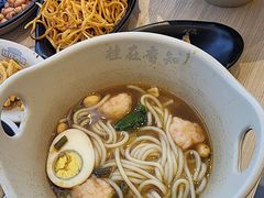 -桂在香知桂林米粉(红博中央公园店)
