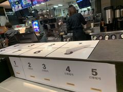 -麦当劳(健德桥得来速店)