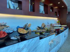 自助取餐区-华强广场酒店-椰香高空自助餐厅
