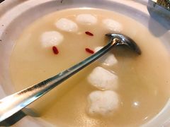手工鱼丸汤-魏铭鱼头捞饭(晋阳路店)