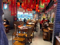 大堂-刘一锅筋头巴脑(鲅鱼圈万达店)