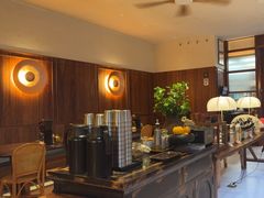 -银米·云南传统过桥米线(双廊黑金冠店)