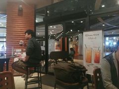 大堂-星巴克(上海虹桥新天地二店)