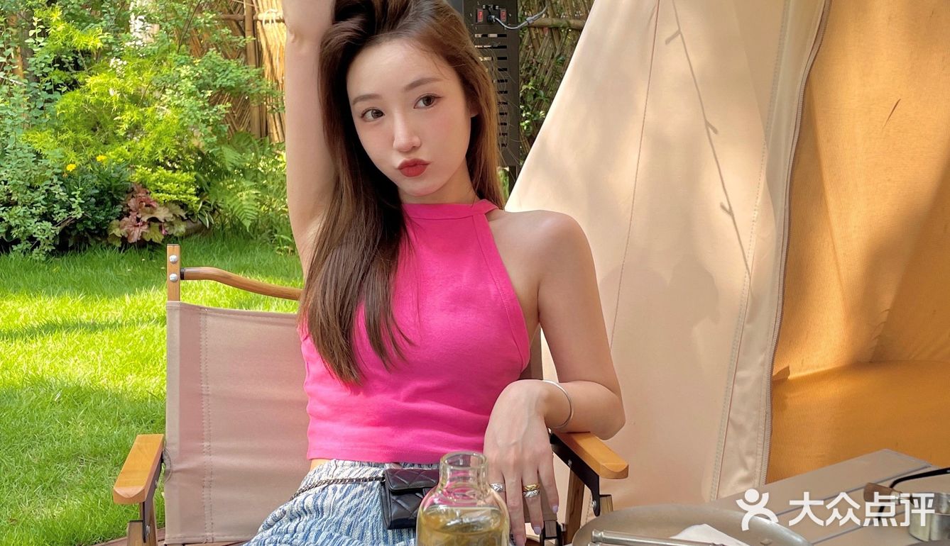 景区里还藏着这么美的露营咖啡店