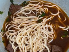 -亮亮面馆(经六路店)