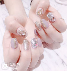 -Pink You美甲洗眉纹绣定制中心