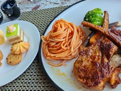 -华强广场酒店-椰香高空自助餐厅