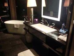 iphone_upload_pic-深圳皇庭V酒店