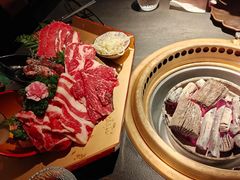 -铭牛烧肉·和牛海鲜自助(高新月牙湖店)