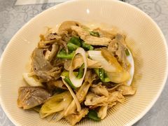 -汗腾格里·风味餐厅(新疆驻京办店)