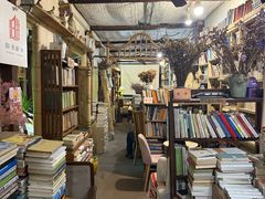 -斯多格书乡(北京大学畅春园店)
