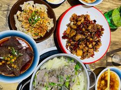 -冯烫烫跷脚牛肉·川菜小馆(武胜西街店)