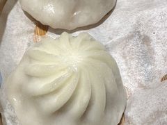 鲜肉小笼包-山外山菜馆(玉泉路店)
