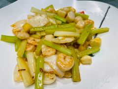 -姜君·千岛湖鱼头馆(浦东大道店)