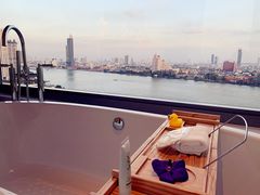 -阿瓦尼河滨曼谷酒店