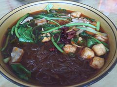 老丁头麻辣烫(站前大街店)-百福老头餐饮