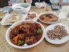 -山里人家土菜馆(茅山店)