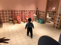 -小门牙好性格托育(北外滩中心)