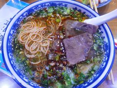 -伊穆祥牛肉面总店·清真