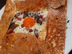 鸡蛋蘑菇熏肉荞麦可丽饼-RAC BAR(安福路店)