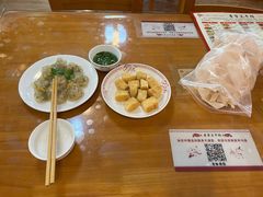 -正宗普宁豆干坊·洪记砂锅粥(红领巾路店)