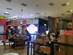 -呷哺呷哺(万达新世界店)