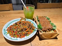 -一坐一忘云南菜(嘉里中心店)